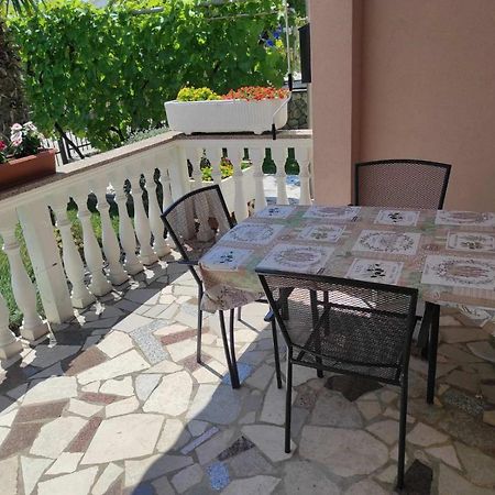 Apartmani Vesna Đảo Krk Ngoại thất bức ảnh