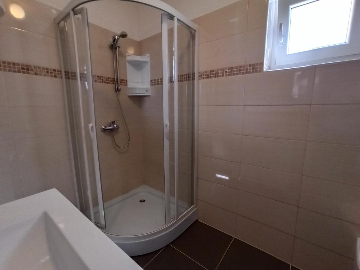 Apartmani Vesna Đảo Krk Ngoại thất bức ảnh