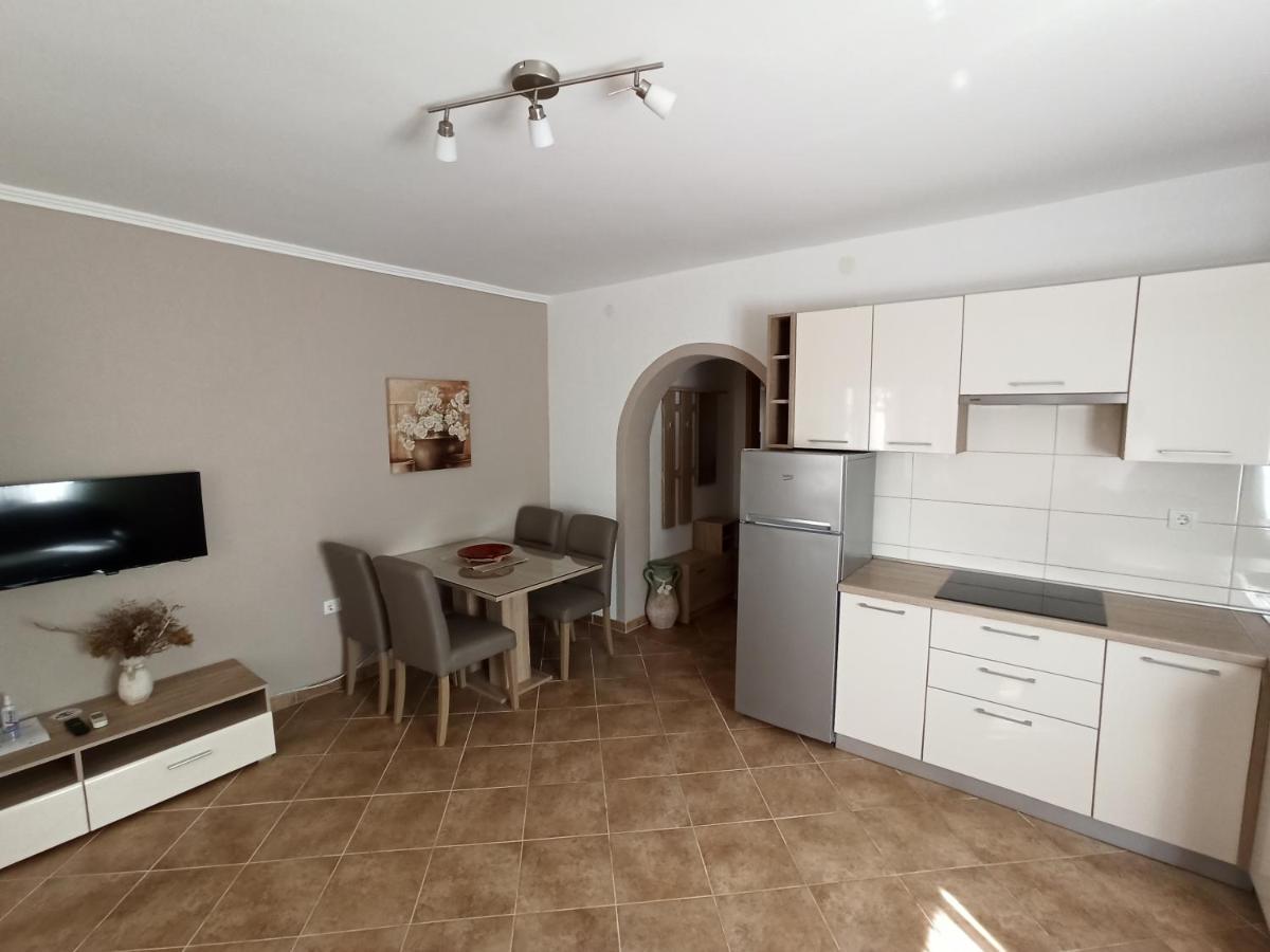 Apartmani Vesna Đảo Krk Ngoại thất bức ảnh
