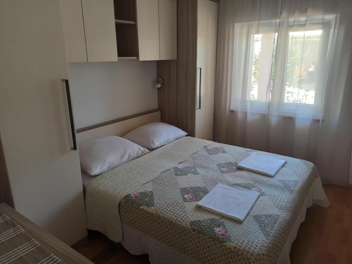 Apartmani Vesna Đảo Krk Ngoại thất bức ảnh