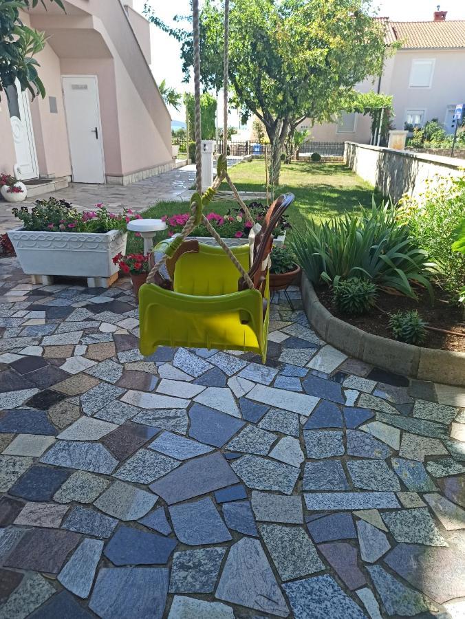 Apartmani Vesna Đảo Krk Ngoại thất bức ảnh