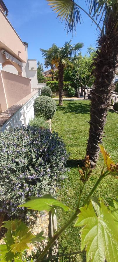 Apartmani Vesna Đảo Krk Ngoại thất bức ảnh
